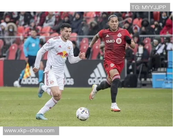 芝加哥火焰队迎战多伦多球队精彩对决即将上演球迷期待的激烈比赛即将开始 芝加哥火焰队迎战多伦多球队精彩对决即将上演球迷期待的激烈比赛即将开始