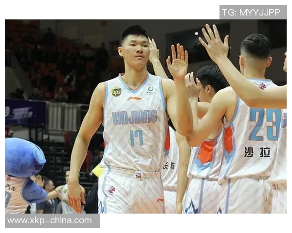 范子铭：从青涩少年到篮球场上的璀璨明星之路